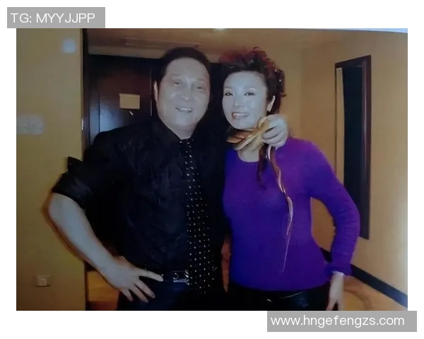 女明星与足球明星的恋情传闻引发热议背后的真相与内幕揭秘 女明星与足球明星的恋情传闻引发热议背后的真相与内幕揭秘