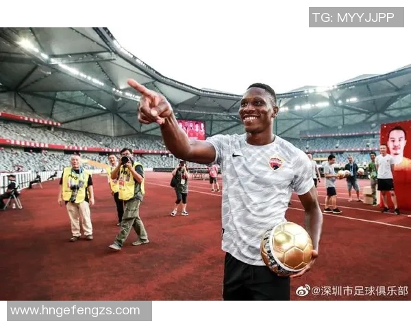 深圳足球队的速度之道：如何在赛场上赢得胜利与观众的心